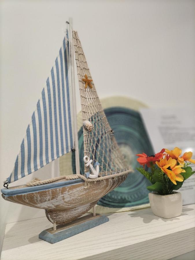 Luce Di Mare Apartment *